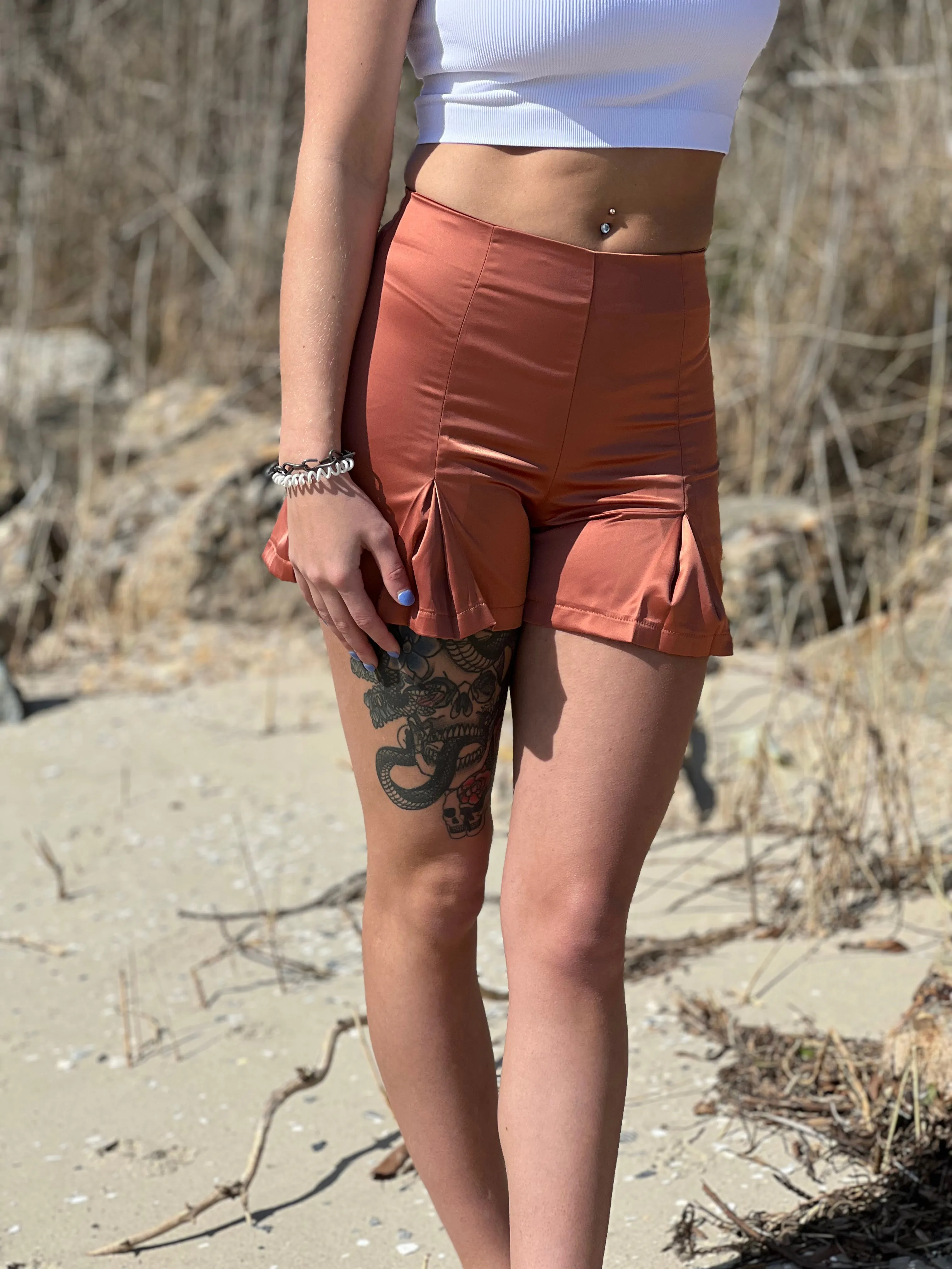 Copper pleated shorts