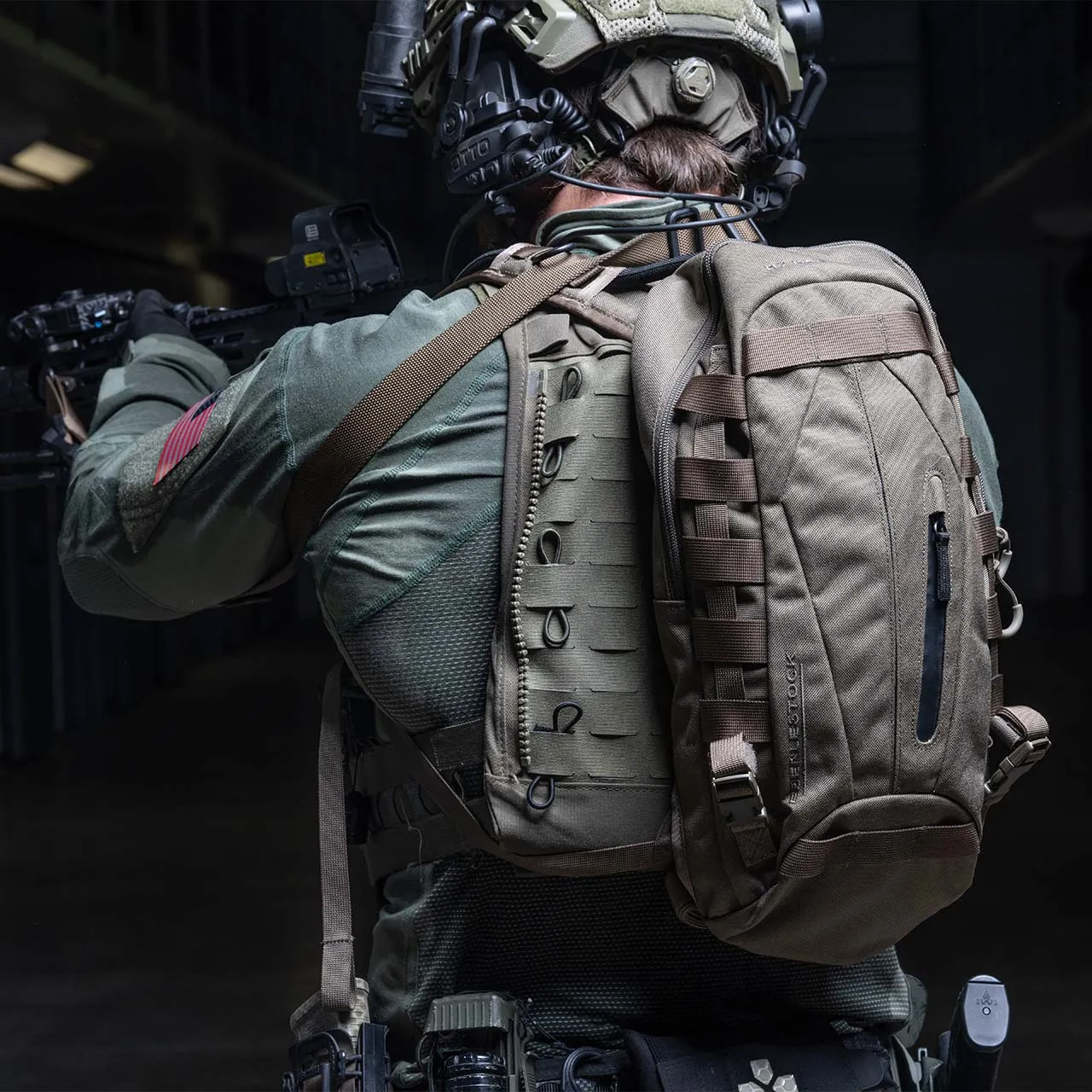 Dagger Hydration Pack