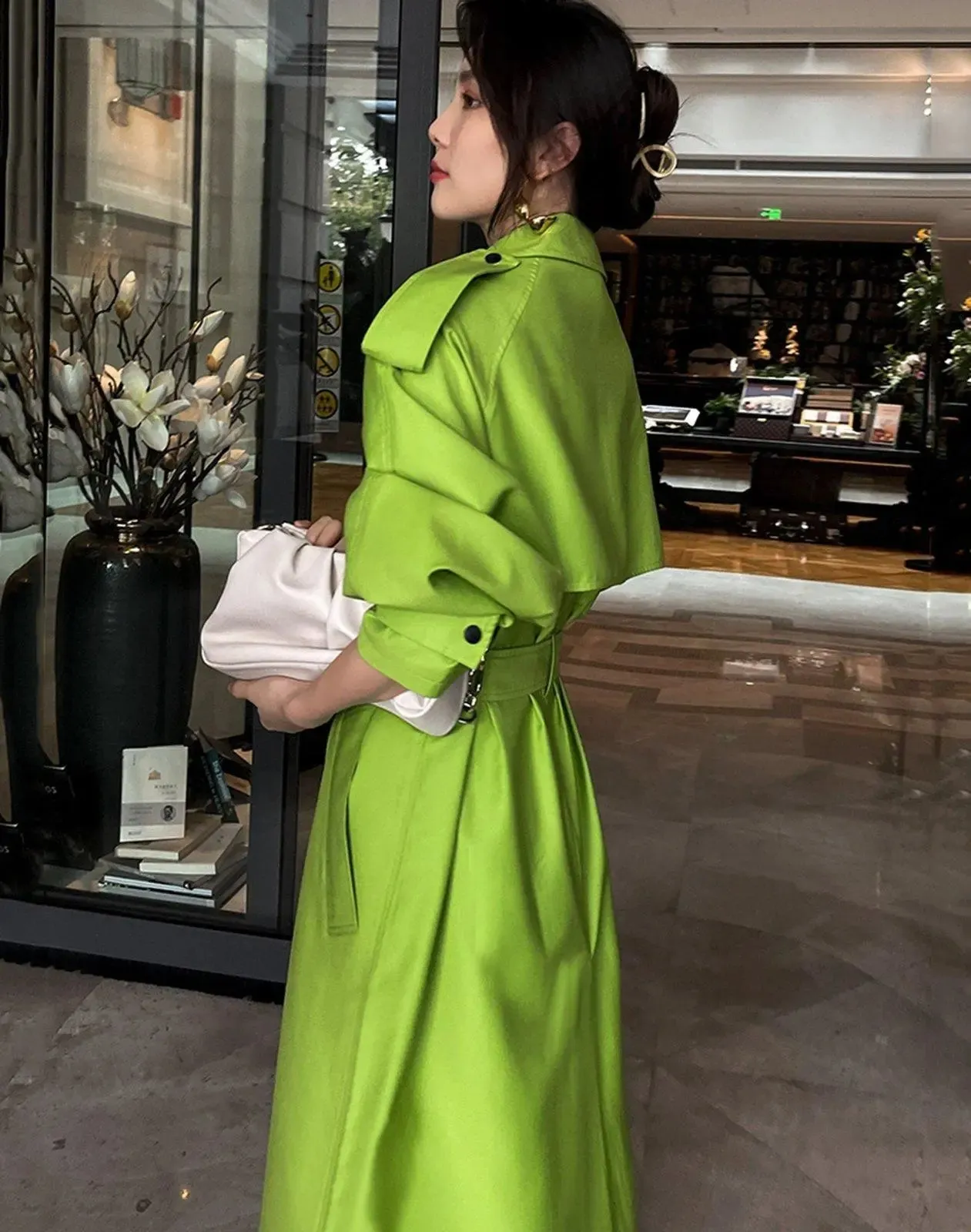 Women Green Trench Coat,Epaulet long windbreaker,Fall coat,Belt Trench coat,Duster Coat,Oversize Trench Coat,Autumn winter Coat,Vivian7 T106